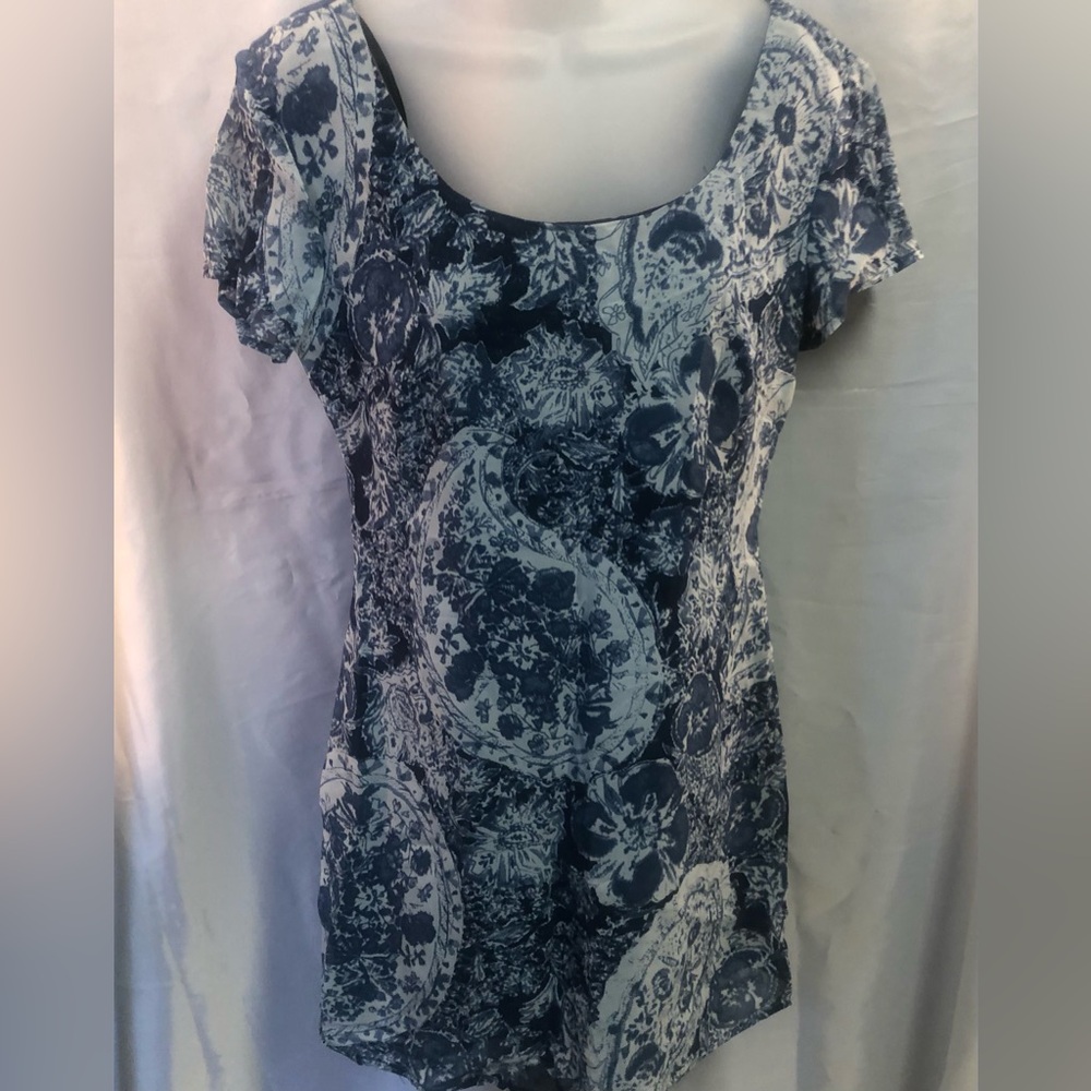 Rampage dress. Blue print size 9 excellent condition. 100% acetate dress - Picture 1 of 2